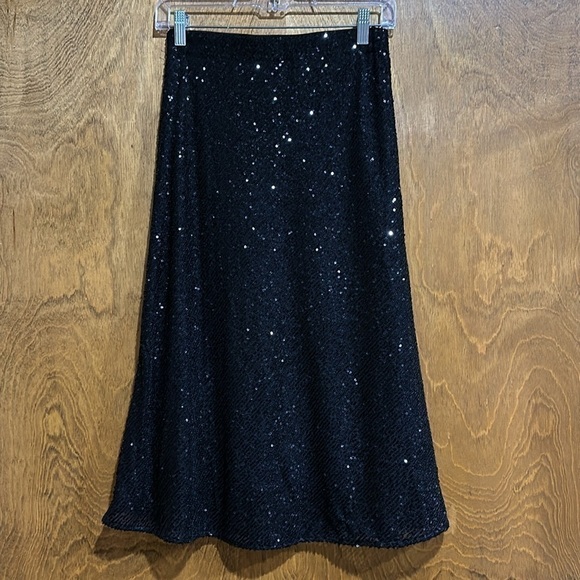 She + Sky Pull On Sequin Mesh Midi Skirt Size Small - NWT - Picture 2 of 5